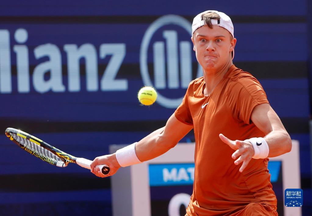 3亿英镑 3亿英镑