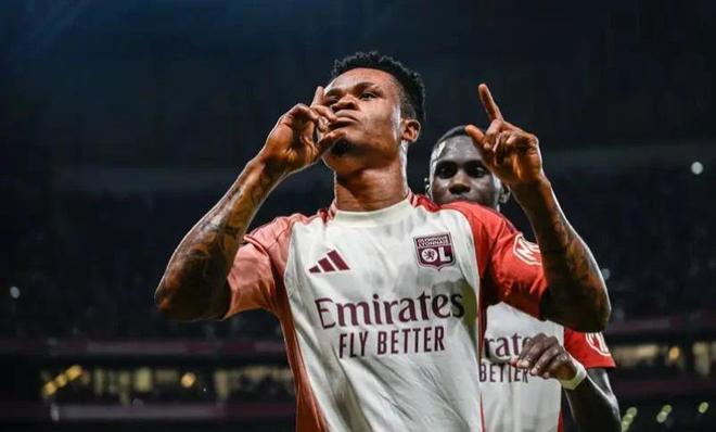 以福克斯和 以福克斯和