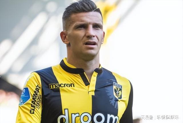 野与团战的 野与团战的